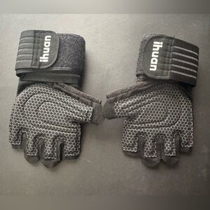 ihuan Ventilated Weight Lifting Gym Workout Gloves with Wrist Wrap Support